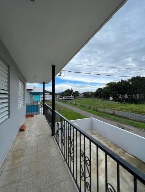 Active With Contract: $319,000 (4 beds, 2 baths, 2800 Square Feet)