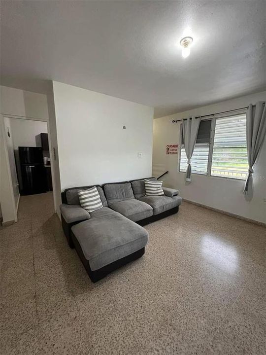 Active With Contract: $319,000 (4 beds, 2 baths, 2800 Square Feet)