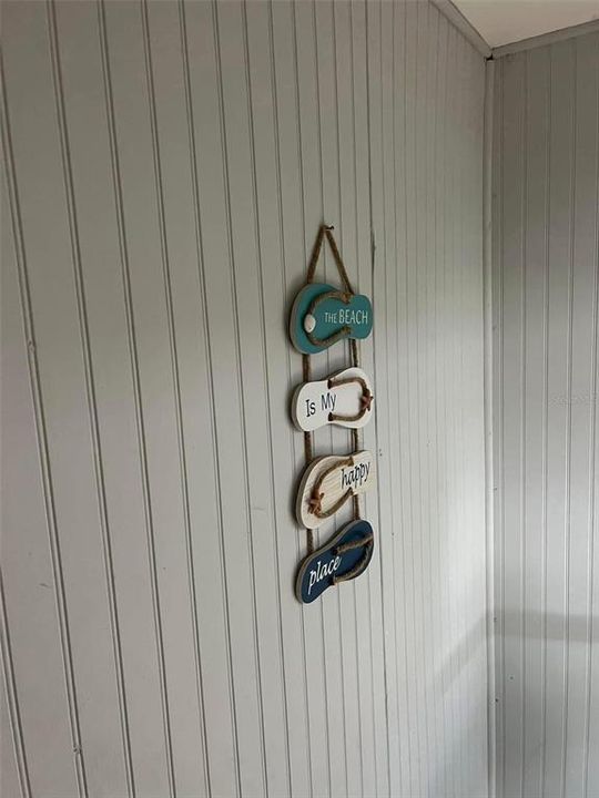 Active With Contract: $319,000 (4 beds, 2 baths, 2800 Square Feet)