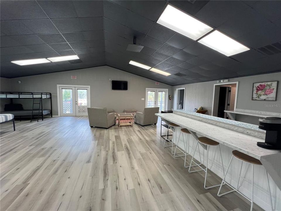 For Rent: $1,500 (1 beds, 2 baths, 1000 Square Feet)