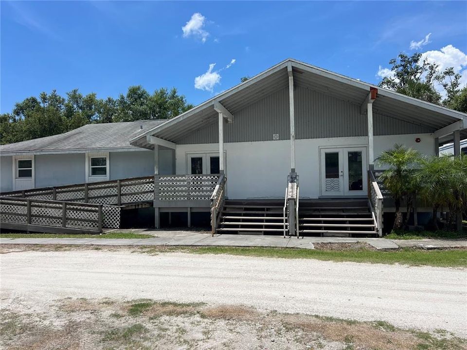 For Rent: $1,500 (1 beds, 2 baths, 1000 Square Feet)