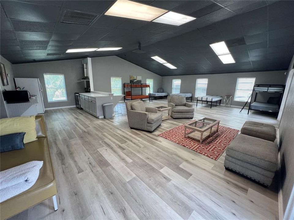 For Rent: $1,500 (1 beds, 2 baths, 1000 Square Feet)