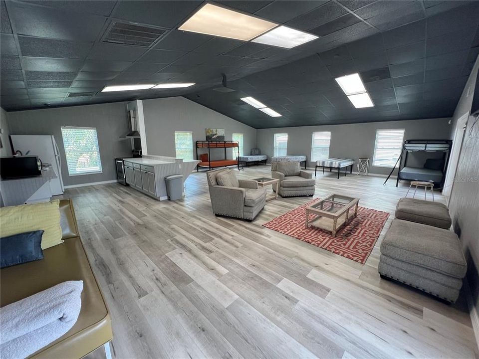 For Rent: $1,500 (1 beds, 2 baths, 1000 Square Feet)