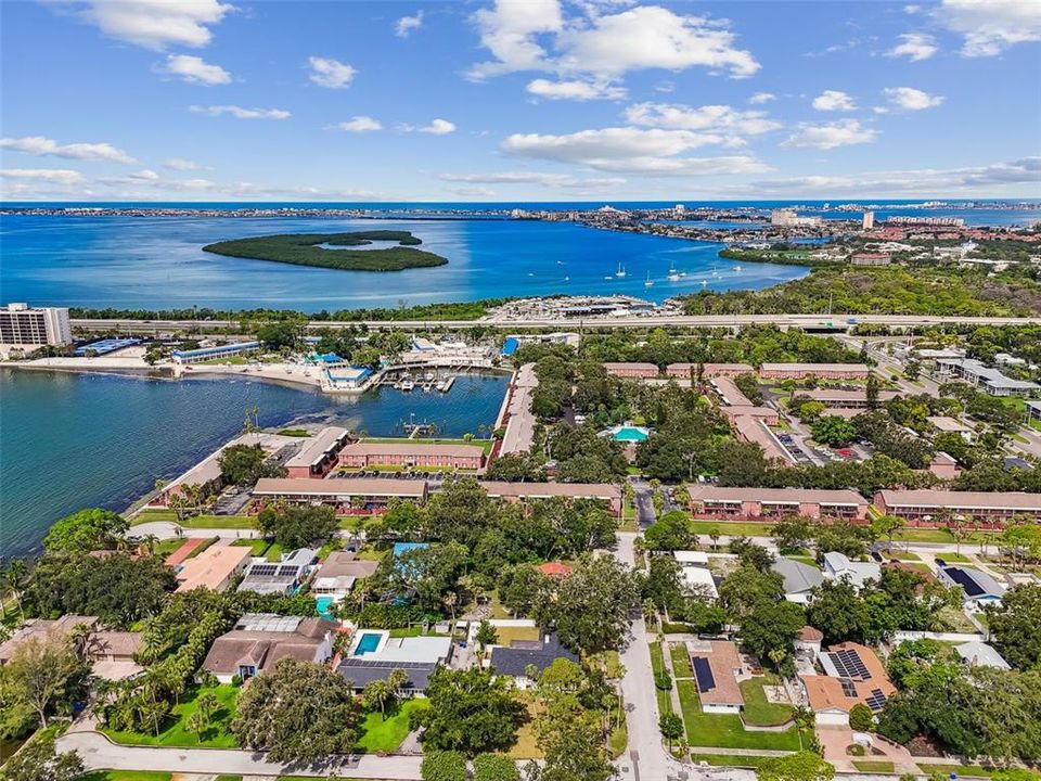 Active With Contract: $730,000 (4 beds, 3 baths, 2489 Square Feet)