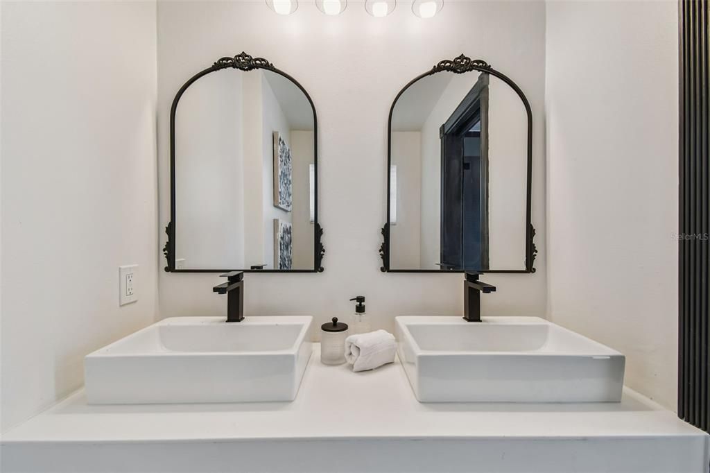 Active With Contract: $730,000 (4 beds, 3 baths, 2489 Square Feet)