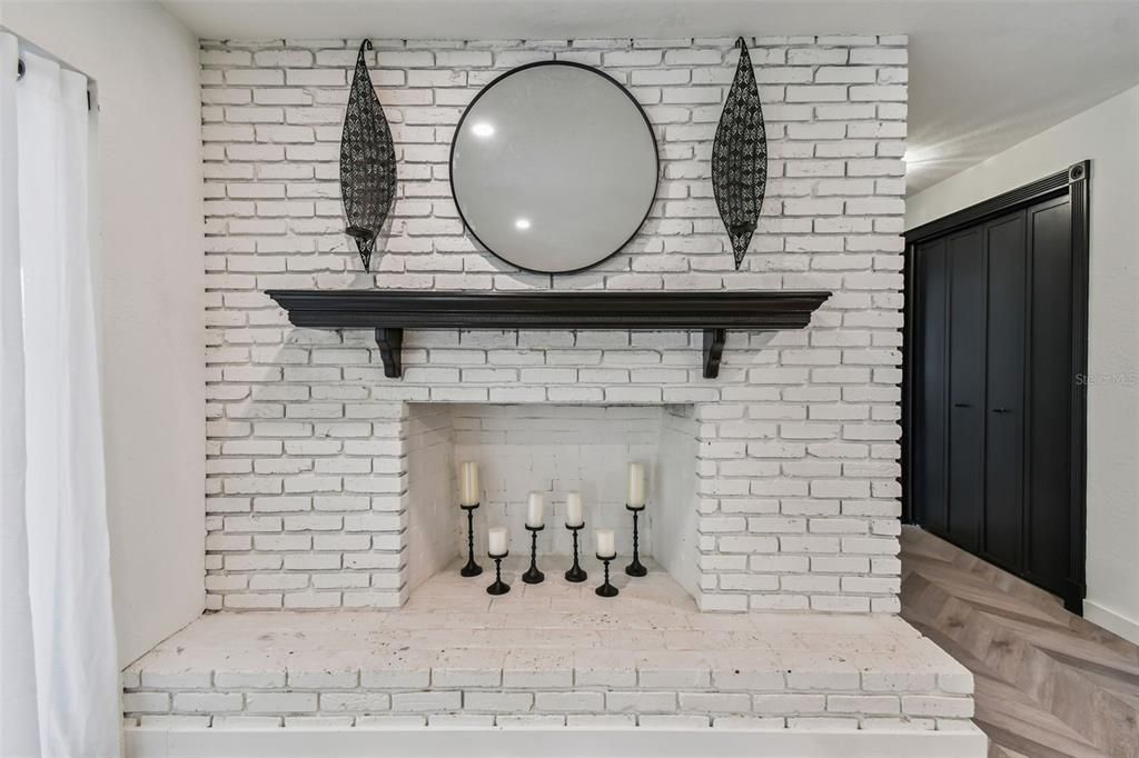 Active With Contract: $730,000 (4 beds, 3 baths, 2489 Square Feet)