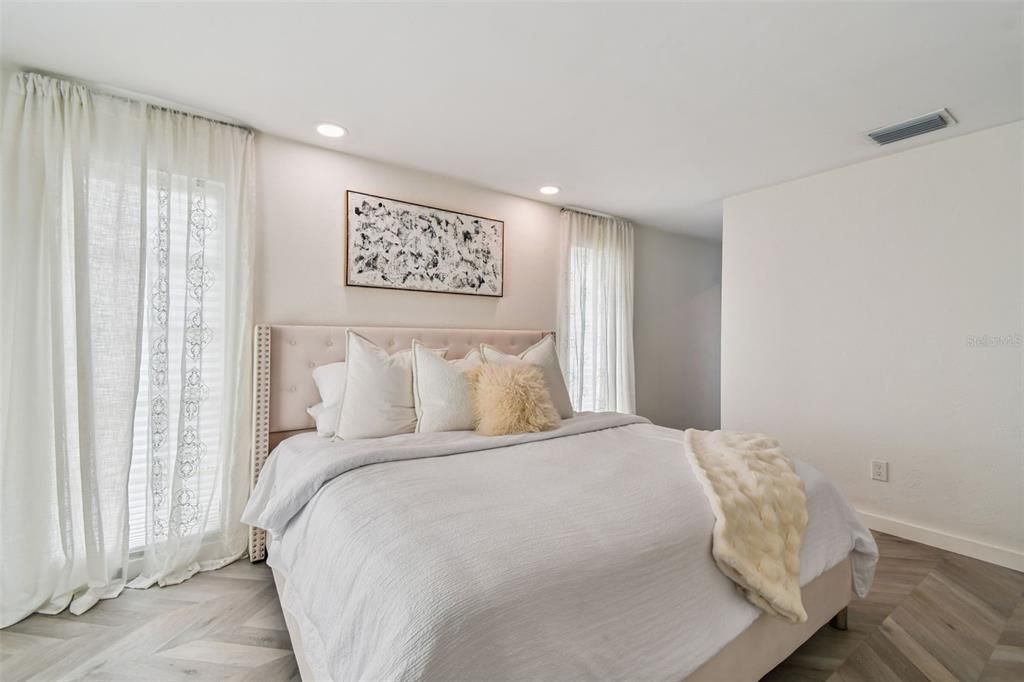 Active With Contract: $730,000 (4 beds, 3 baths, 2489 Square Feet)