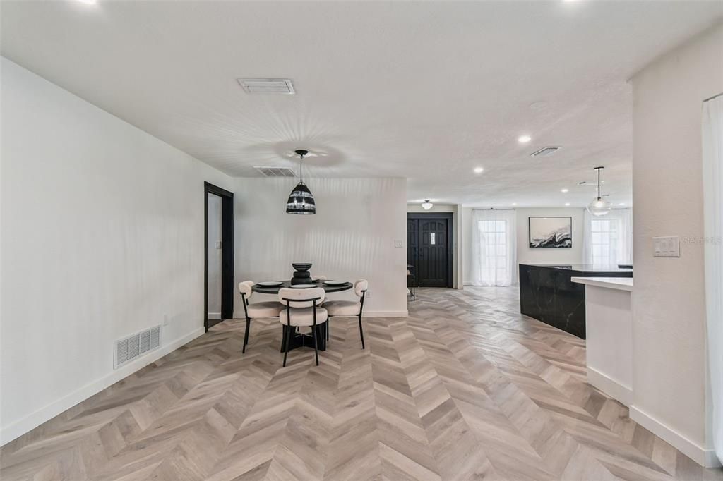 Active With Contract: $730,000 (4 beds, 3 baths, 2489 Square Feet)