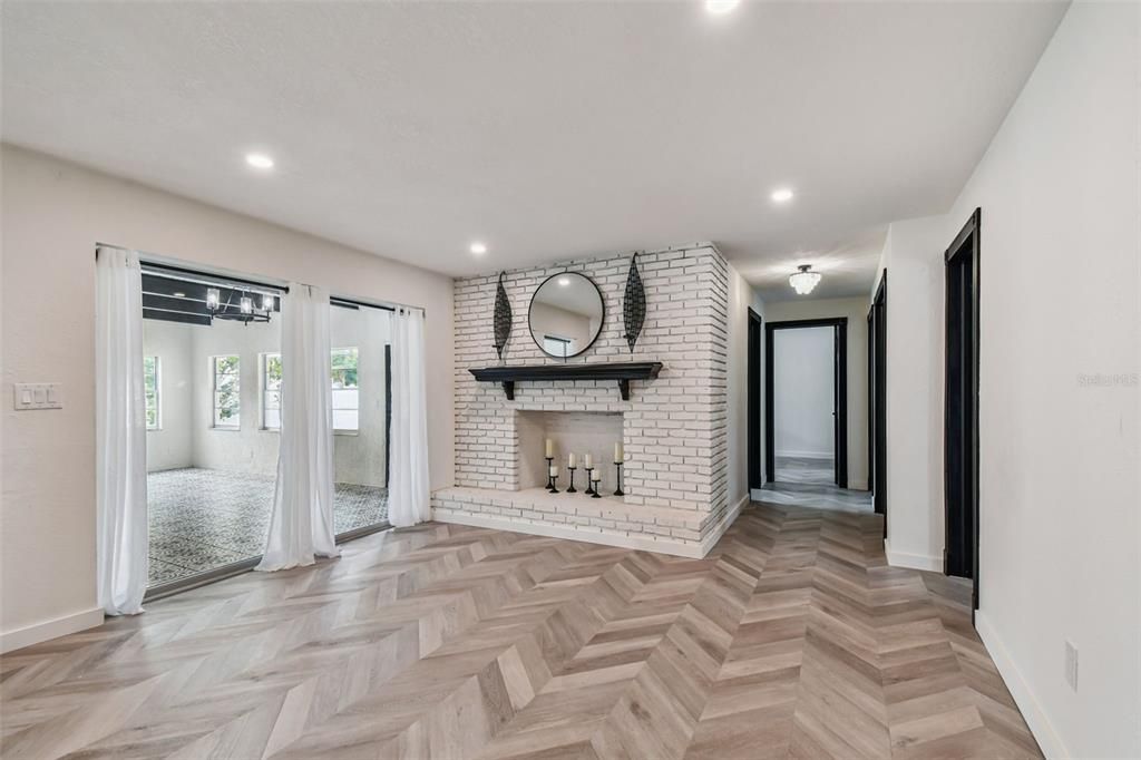 Active With Contract: $730,000 (4 beds, 3 baths, 2489 Square Feet)