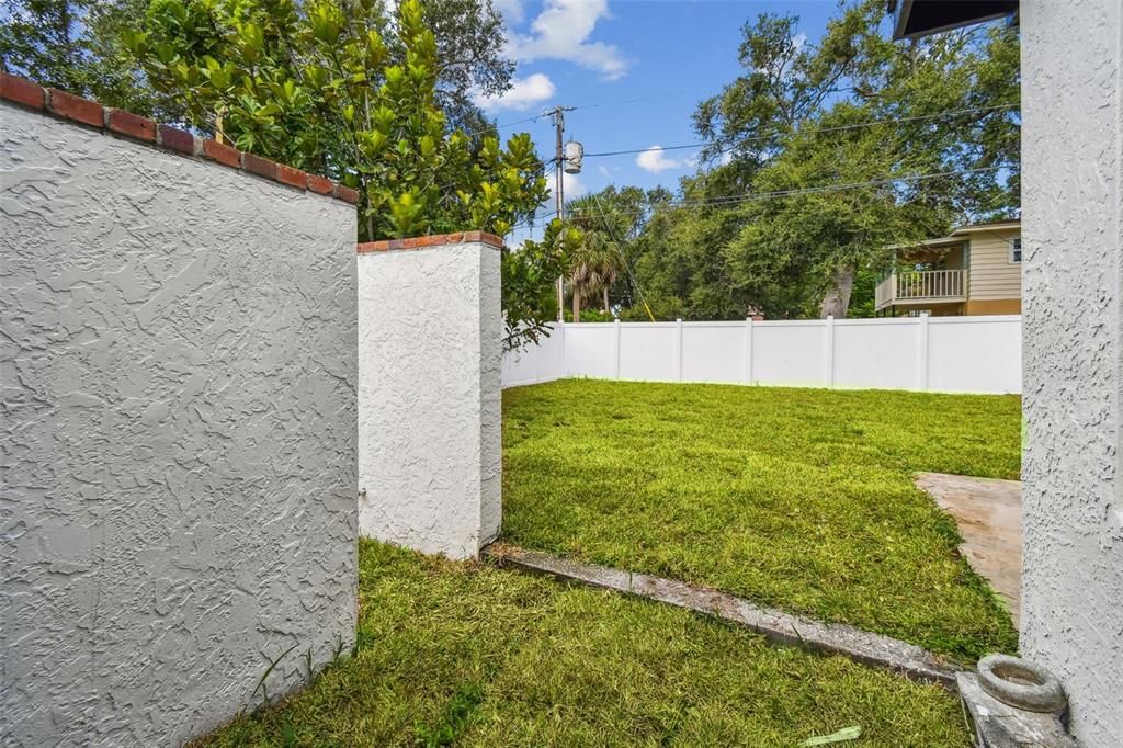 Active With Contract: $730,000 (4 beds, 3 baths, 2489 Square Feet)