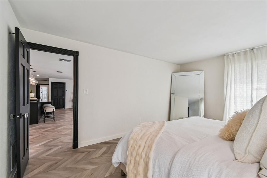 Active With Contract: $730,000 (4 beds, 3 baths, 2489 Square Feet)