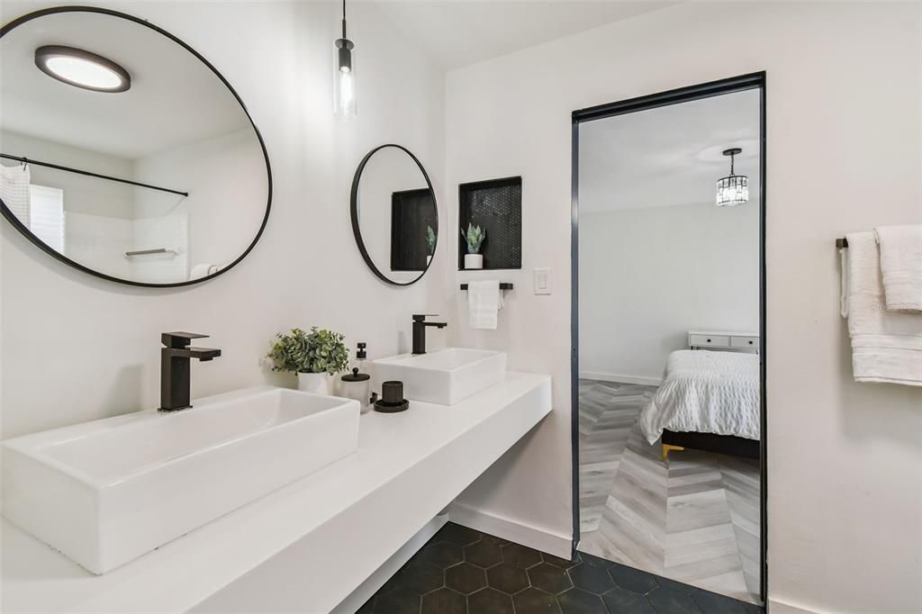 Active With Contract: $730,000 (4 beds, 3 baths, 2489 Square Feet)