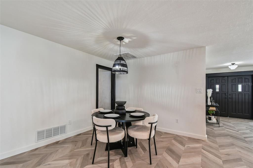 Active With Contract: $730,000 (4 beds, 3 baths, 2489 Square Feet)