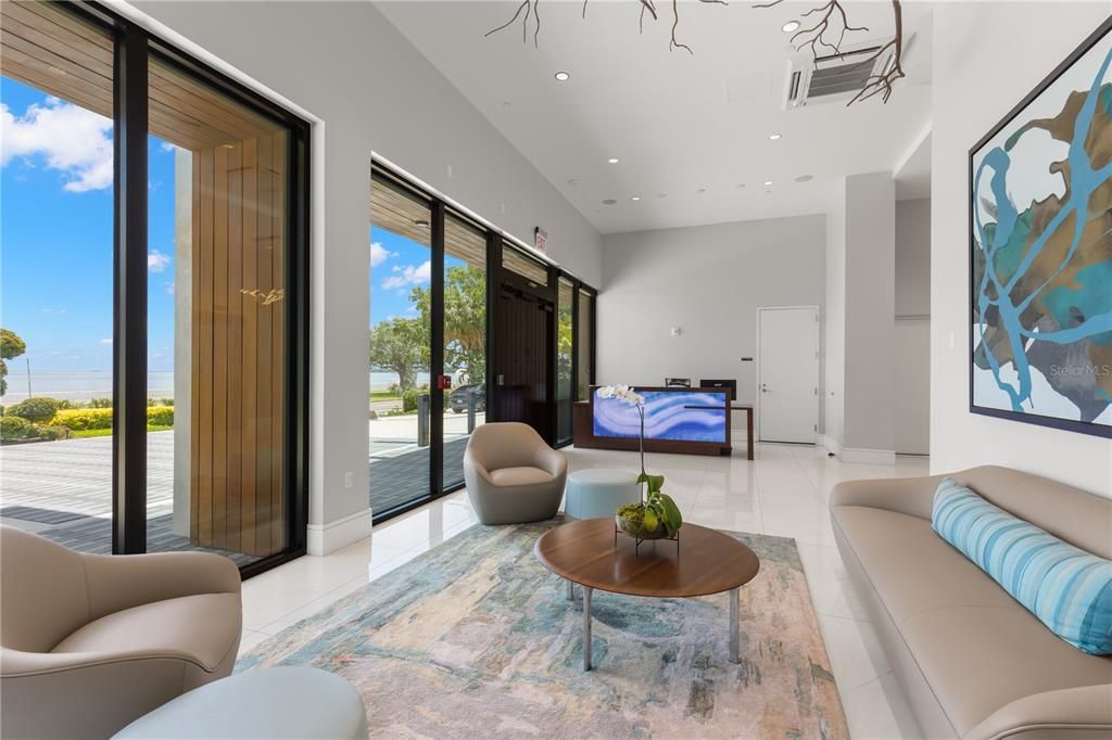 Под контрактом: $4,100,000 (4 спален, 3 ванн, 3884 Квадратных фут)