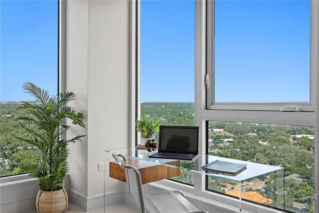 Под контрактом: $4,100,000 (4 спален, 3 ванн, 3884 Квадратных фут)