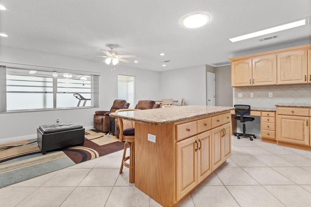 Active With Contract: $255,000 (2 beds, 2 baths, 1748 Square Feet)