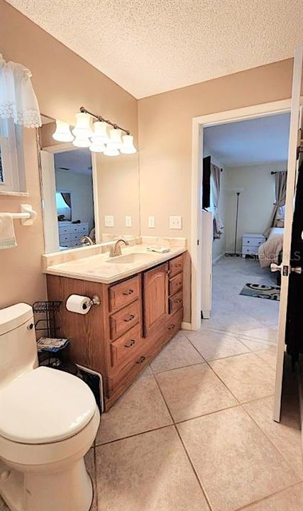 Active With Contract: $255,000 (2 beds, 2 baths, 1748 Square Feet)