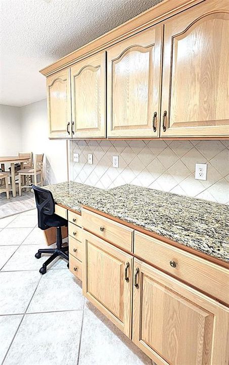 Active With Contract: $255,000 (2 beds, 2 baths, 1748 Square Feet)