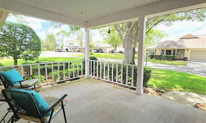 Active With Contract: $255,000 (2 beds, 2 baths, 1748 Square Feet)