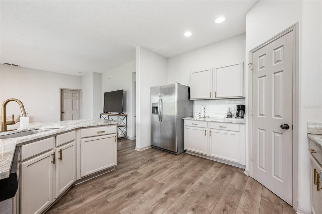 待售: $449,990 (5 贝兹, 3 浴室, 3474 平方英尺)