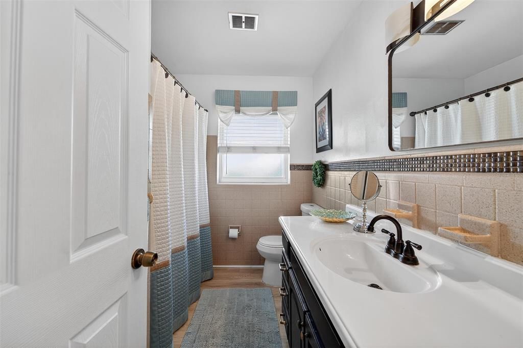 Activo con contrato: $477,400 (3 camas, 2 baños, 1592 Pies cuadrados)