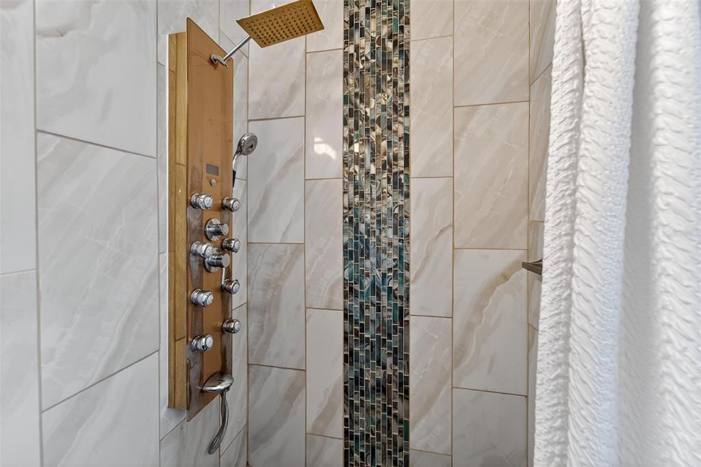 Activo con contrato: $477,400 (3 camas, 2 baños, 1592 Pies cuadrados)