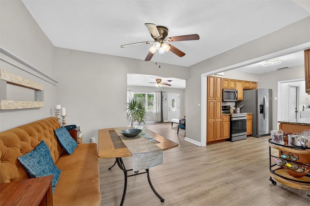 Activo con contrato: $477,400 (3 camas, 2 baños, 1592 Pies cuadrados)