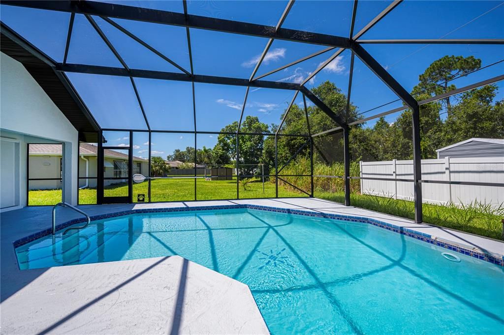 En Venta: $419,000 (4 camas, 2 baños, 2182 Pies cuadrados)