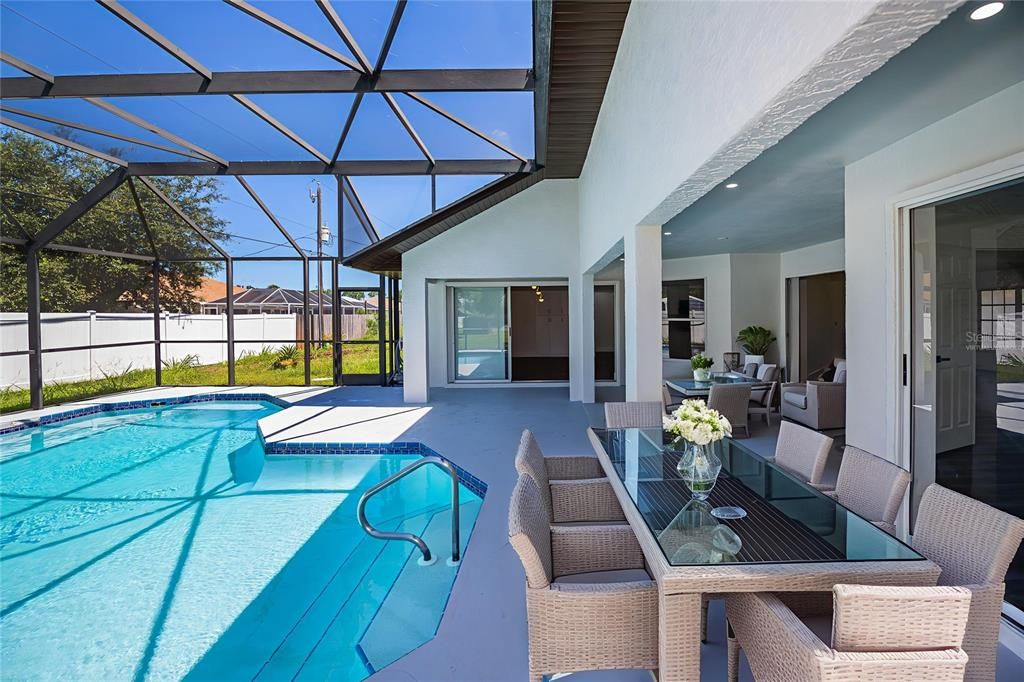 En Venta: $419,000 (4 camas, 2 baños, 2182 Pies cuadrados)