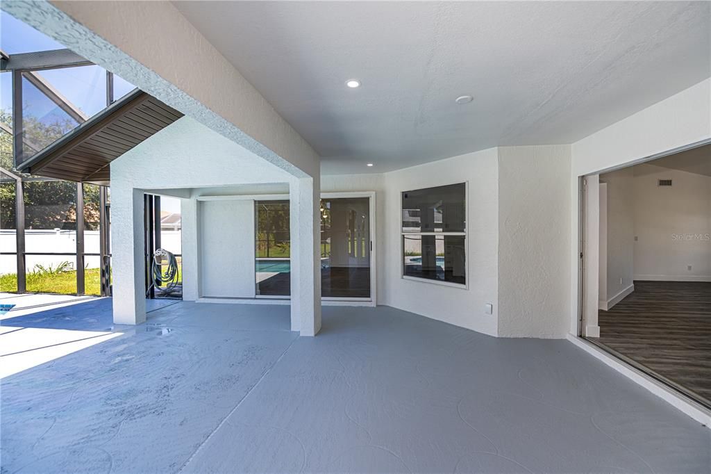 En Venta: $419,000 (4 camas, 2 baños, 2182 Pies cuadrados)