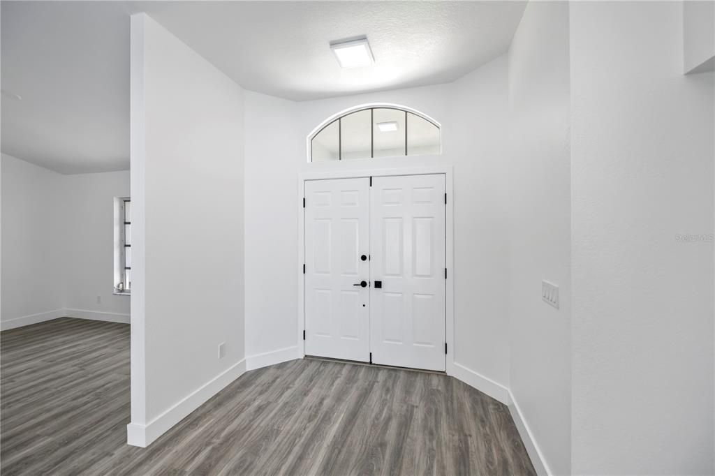 En Venta: $419,000 (4 camas, 2 baños, 2182 Pies cuadrados)