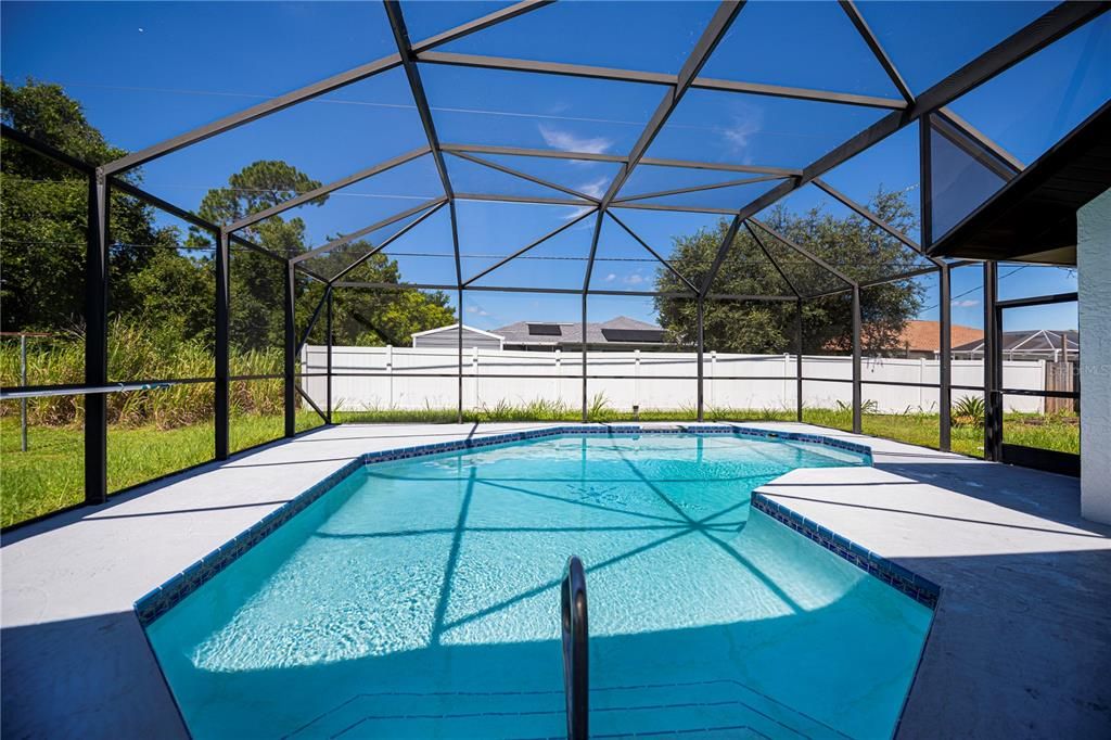 En Venta: $419,000 (4 camas, 2 baños, 2182 Pies cuadrados)