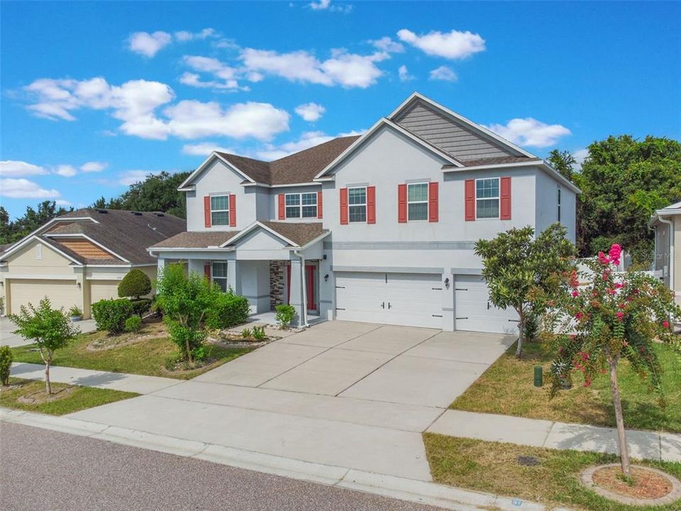 На продажу: $570,000 (6 спален, 4 ванн, 3908 Квадратных фут)