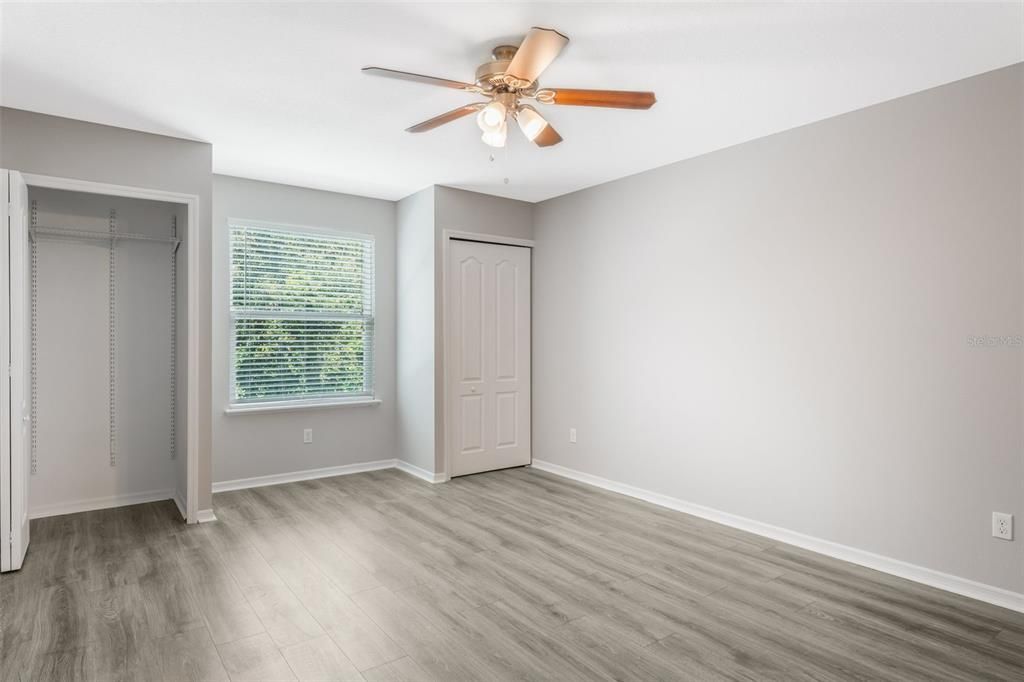 На продажу: $570,000 (6 спален, 4 ванн, 3908 Квадратных фут)