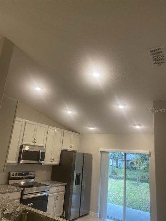 En Venta: $585,000 (6 camas, 0 baños, 2430 Pies cuadrados)