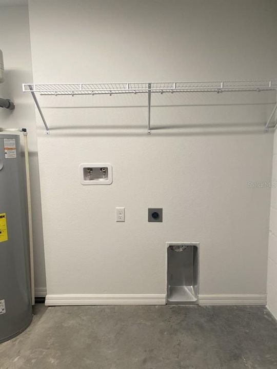 En Venta: $585,000 (6 camas, 0 baños, 2430 Pies cuadrados)