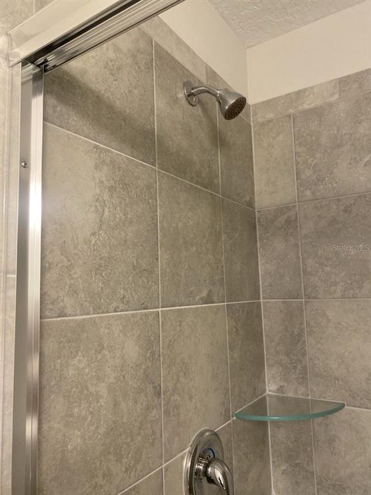 En Venta: $585,000 (6 camas, 0 baños, 2430 Pies cuadrados)