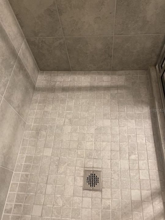 En Venta: $585,000 (6 camas, 0 baños, 2430 Pies cuadrados)