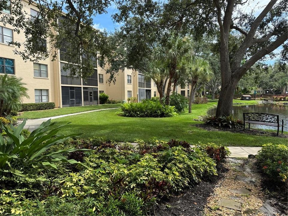 For Sale: $40,000 (1 beds, 1 baths, 924 Square Feet)