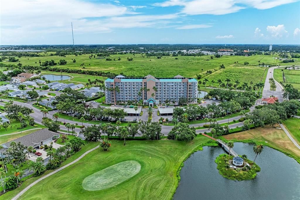 For Sale: $160,000 (2 beds, 2 baths, 978 Square Feet)