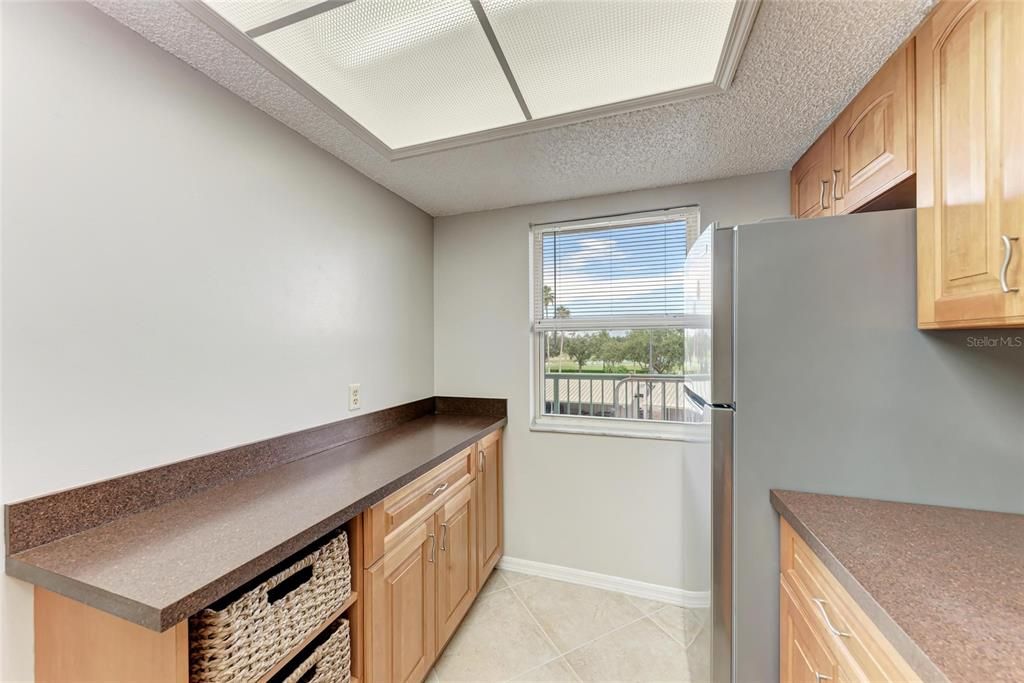 For Sale: $160,000 (2 beds, 2 baths, 978 Square Feet)