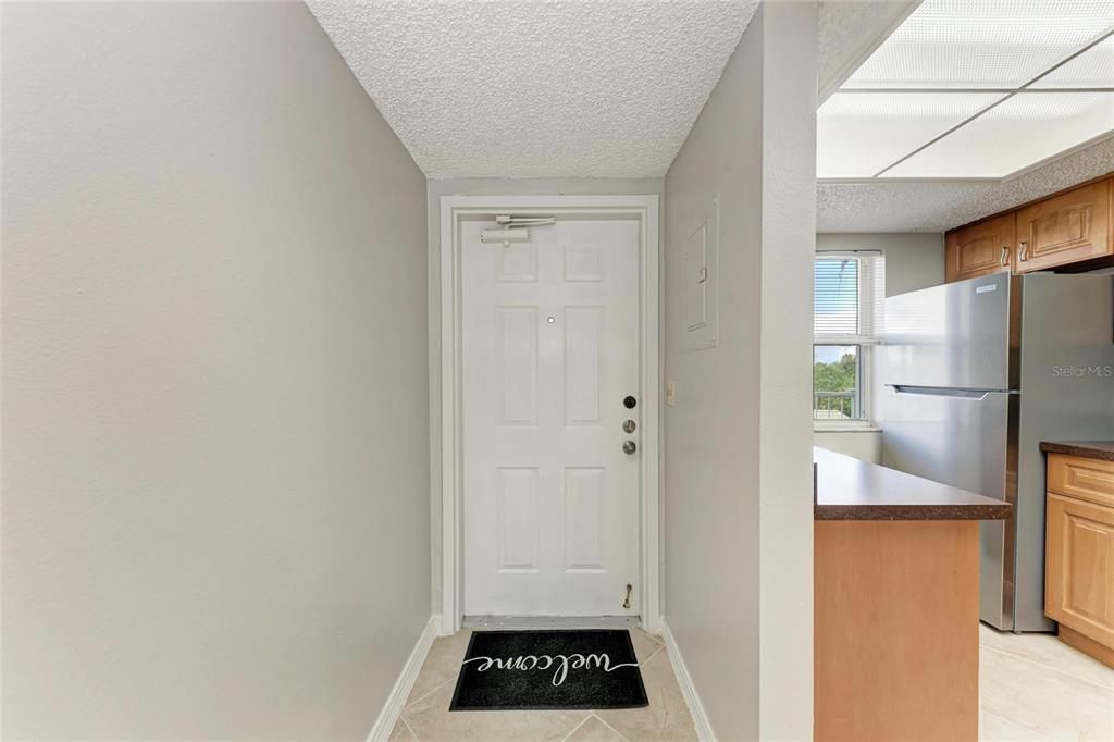 For Sale: $160,000 (2 beds, 2 baths, 978 Square Feet)