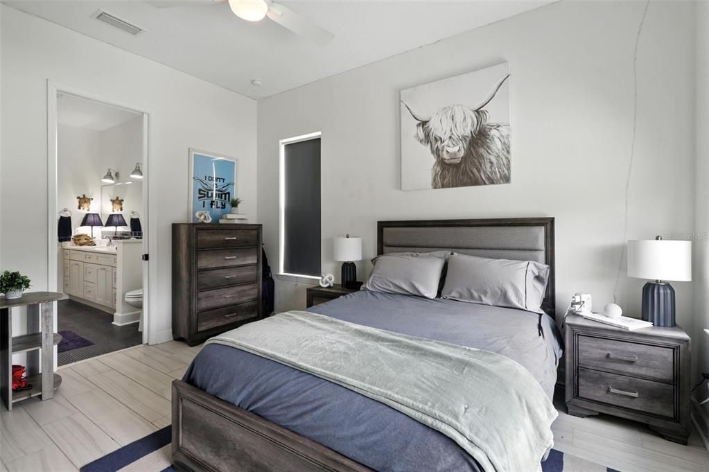 For Sale: $3,200,000 (5 beds, 4 baths, 3250 Square Feet)