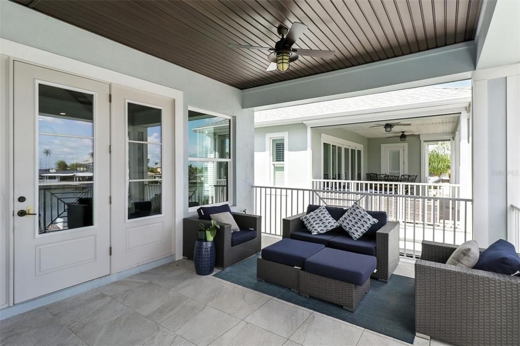 For Sale: $3,200,000 (5 beds, 4 baths, 3250 Square Feet)