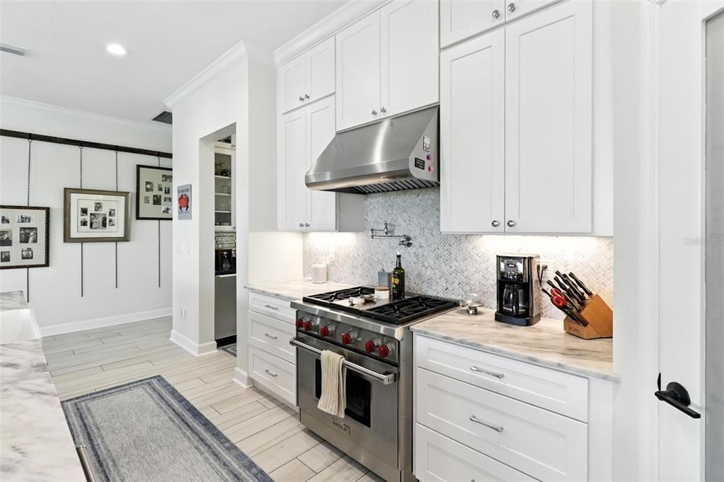 For Sale: $3,200,000 (5 beds, 4 baths, 3250 Square Feet)