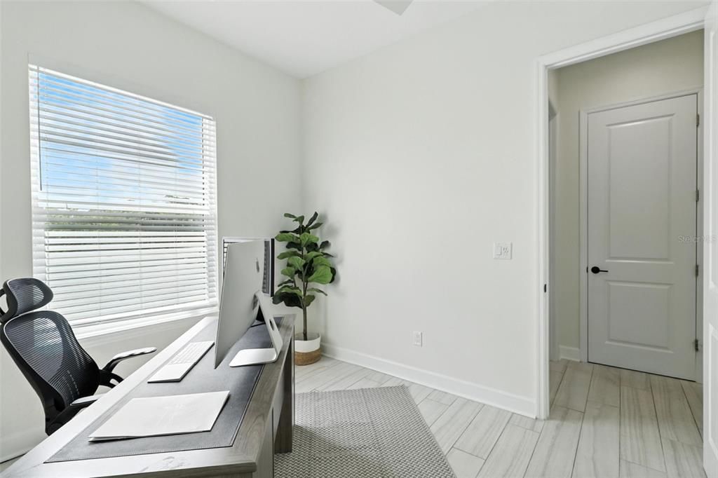 For Sale: $3,200,000 (5 beds, 4 baths, 3250 Square Feet)