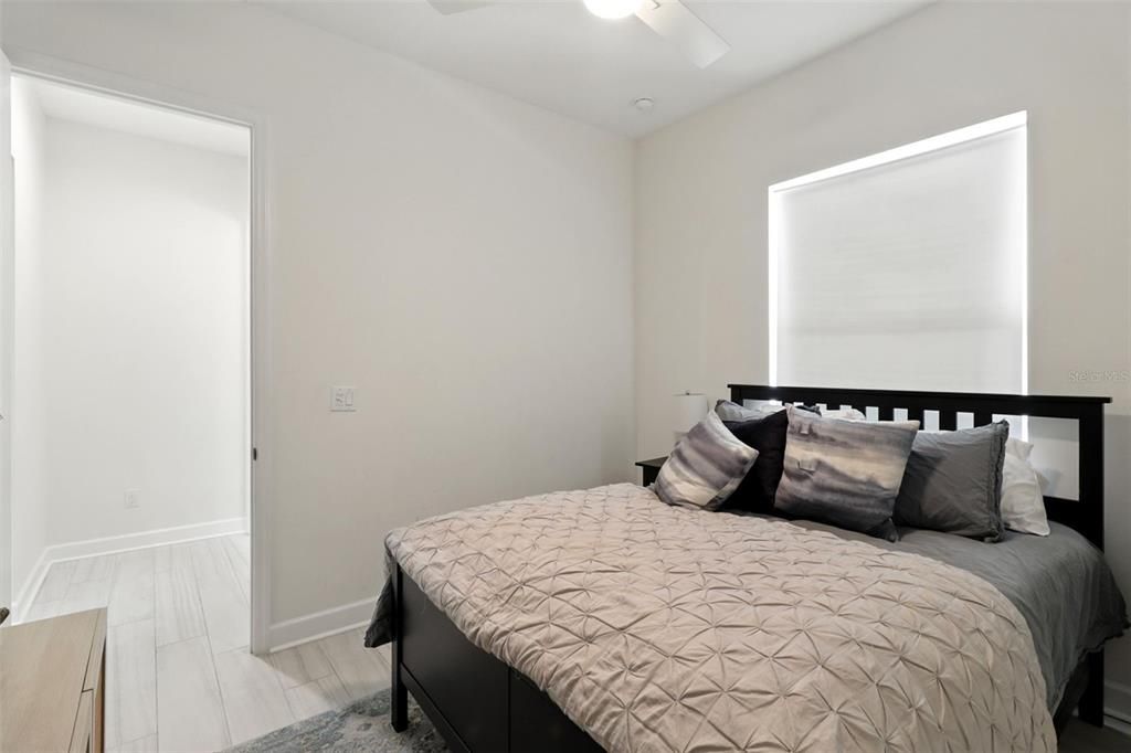 For Sale: $3,200,000 (5 beds, 4 baths, 3250 Square Feet)