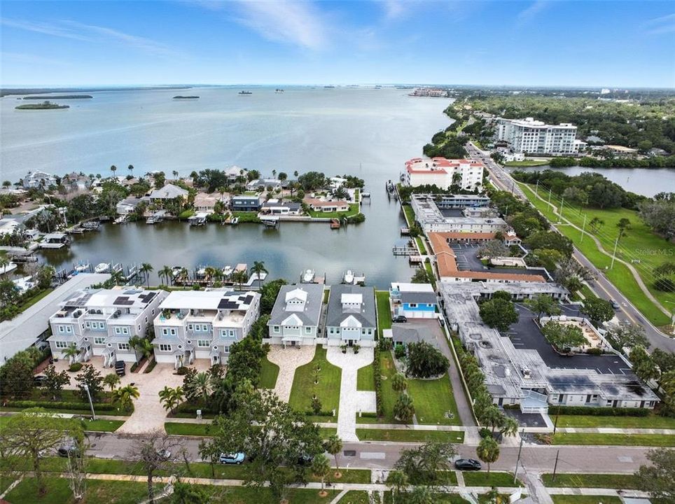 For Sale: $3,200,000 (5 beds, 4 baths, 3250 Square Feet)