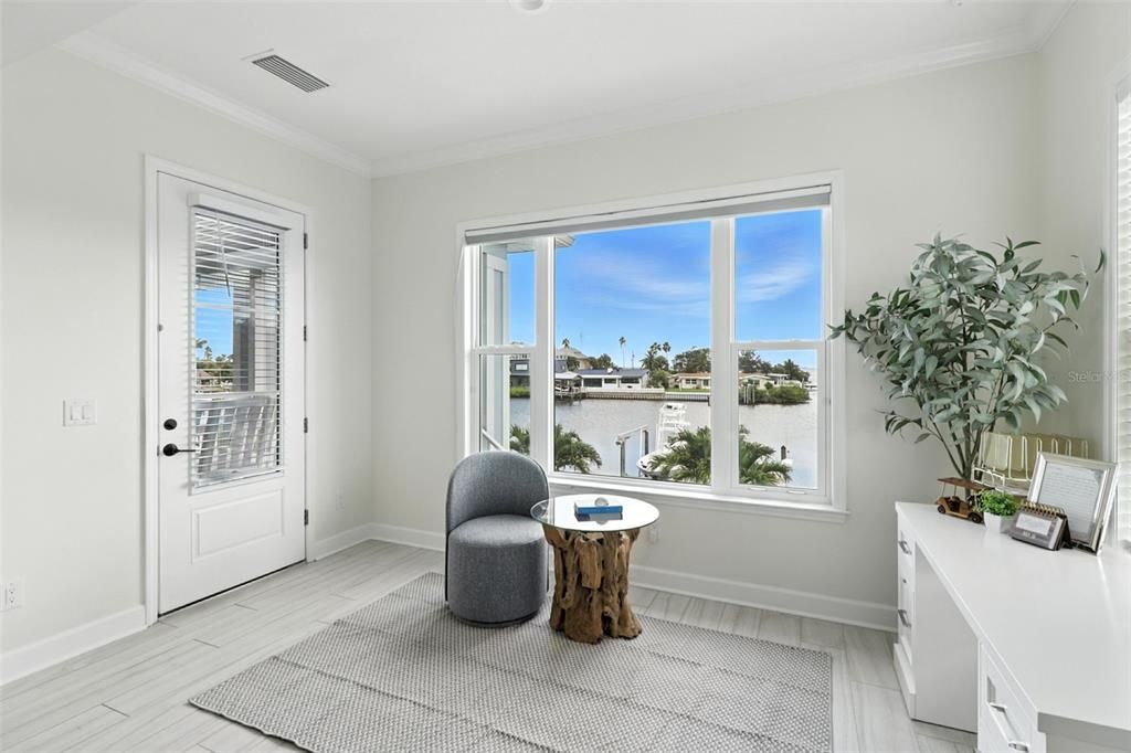 For Sale: $3,200,000 (5 beds, 4 baths, 3250 Square Feet)