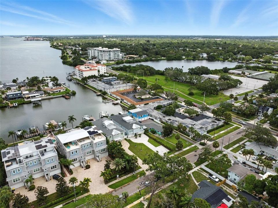 For Sale: $3,200,000 (5 beds, 4 baths, 3250 Square Feet)